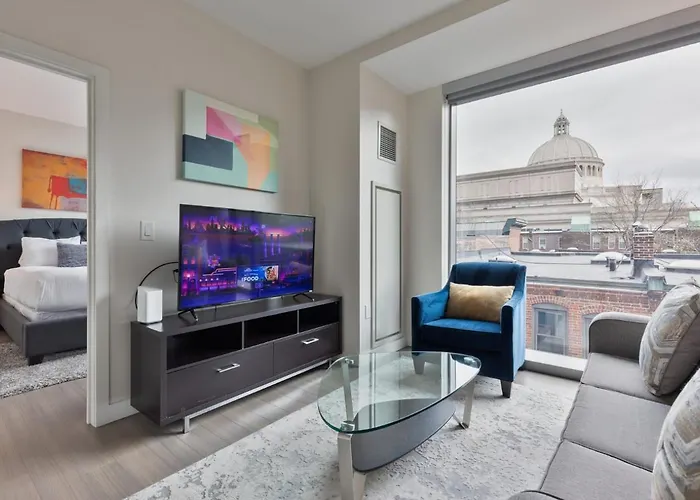 Modern Apartment Back Bay